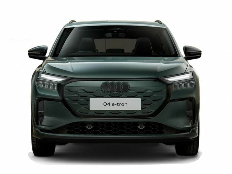 Audi Q4 E Tron 63Kwh Black Edition Green #5