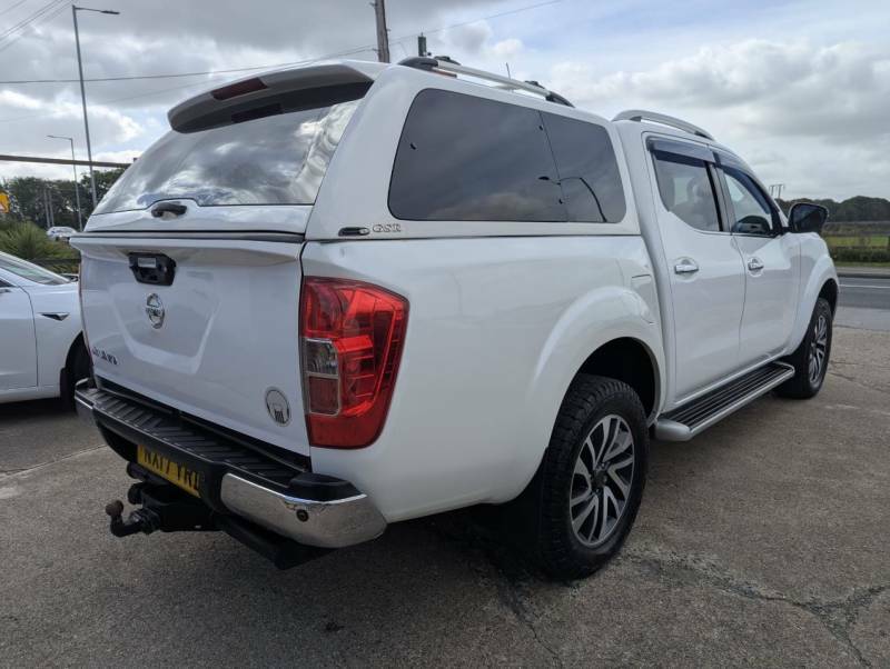 Nissan Navara Double Cab Pick Up Tekna 2.3Dci 190 4Wd White #4