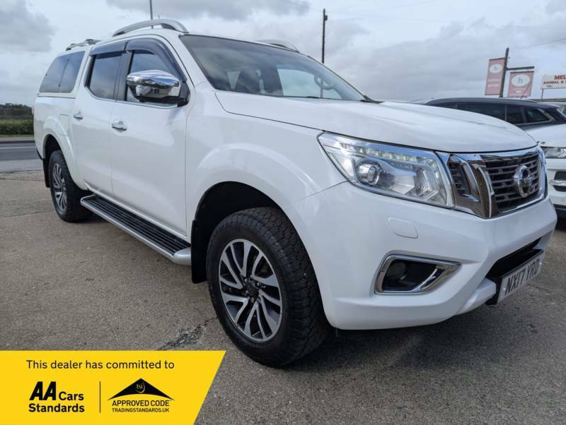 Nissan Navara Double Cab Pick Up Tekna 2.3Dci 190 4Wd White