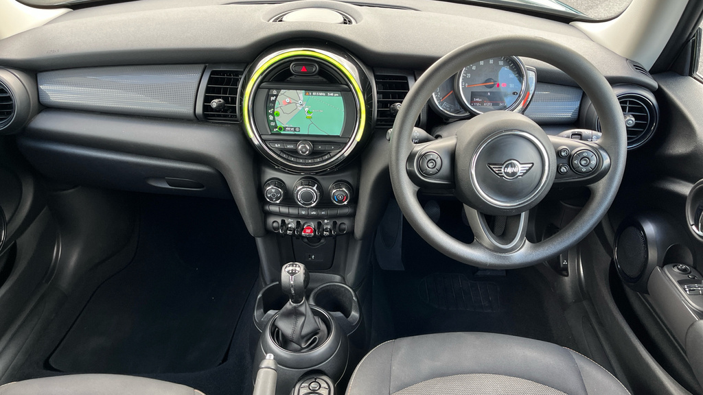 Mini Hatch 1.5 Cooper Euro 6 Ss Green #4