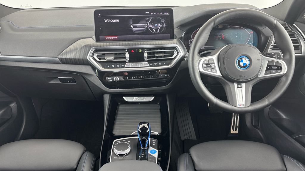 BMW iX3 80Kwh M Sport Pro Black #4