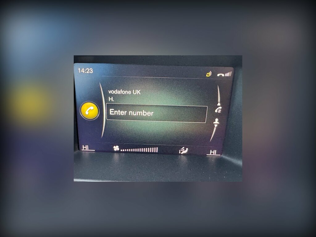 Volvo V40 D2 122 Momentum Edition Black #33