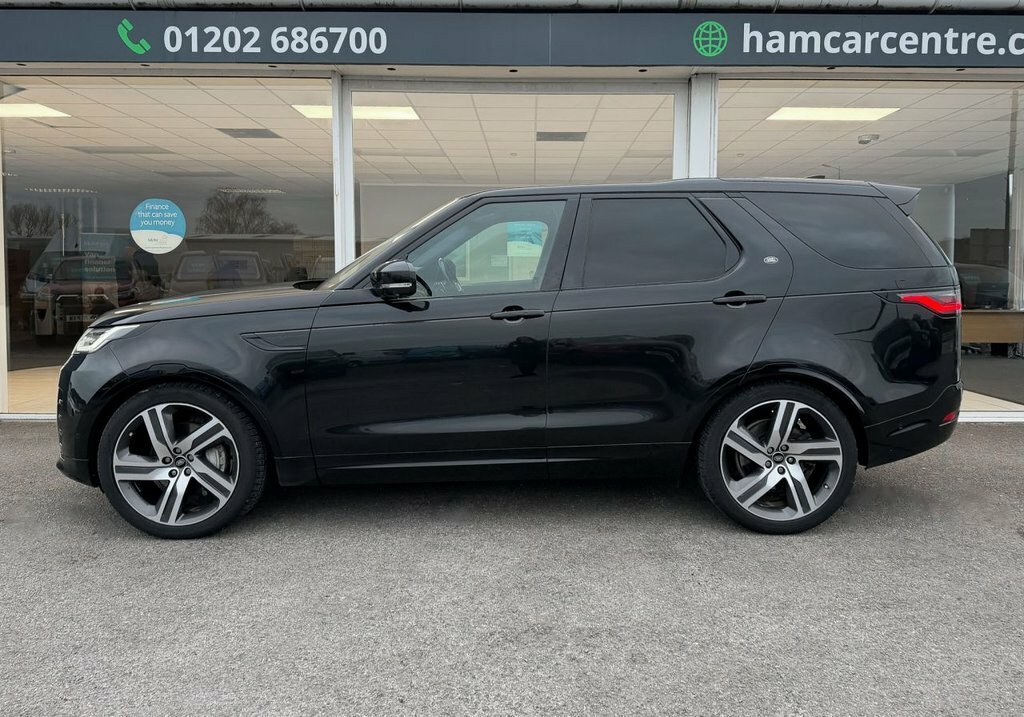 Land Rover Discovery 3L Dynamic Hse Black #4