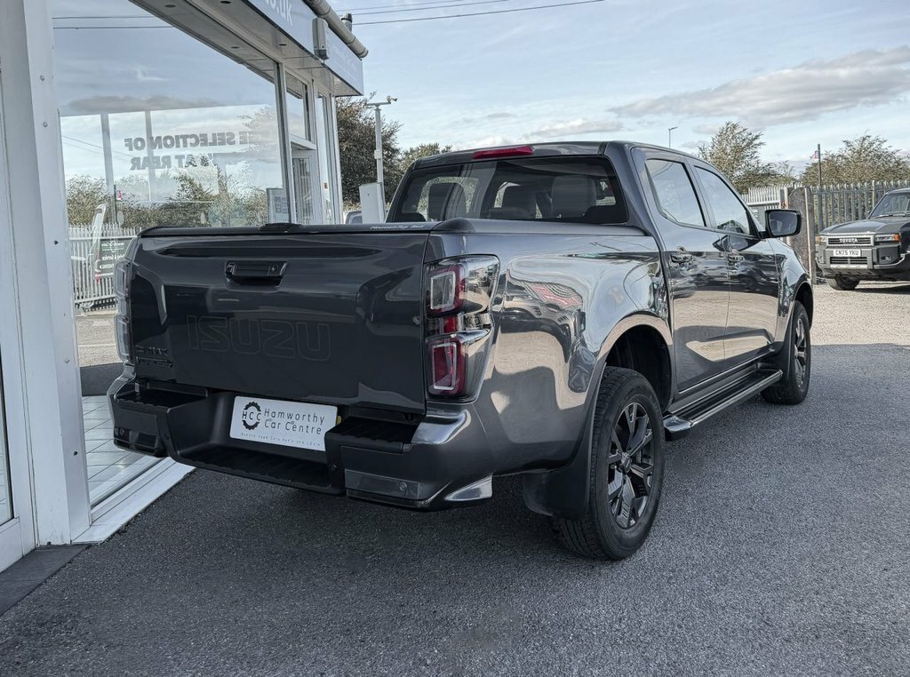 Isuzu D-Max 1.9L V-cross Grey #6