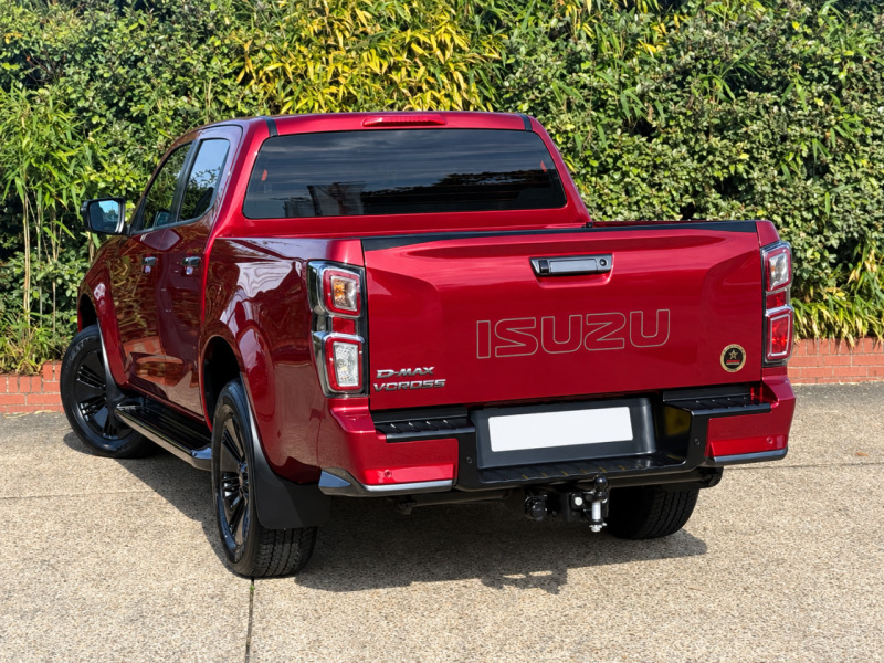 Isuzu D-Max 1.9 V-cross Double Cab 4X4 Red #3