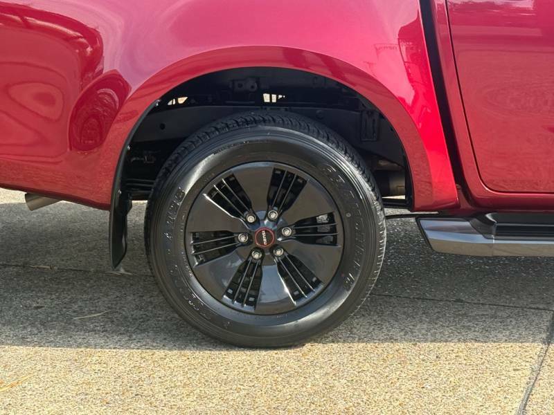 Isuzu D-Max 1.9 V-cross Double Cab 4X4 Red #5