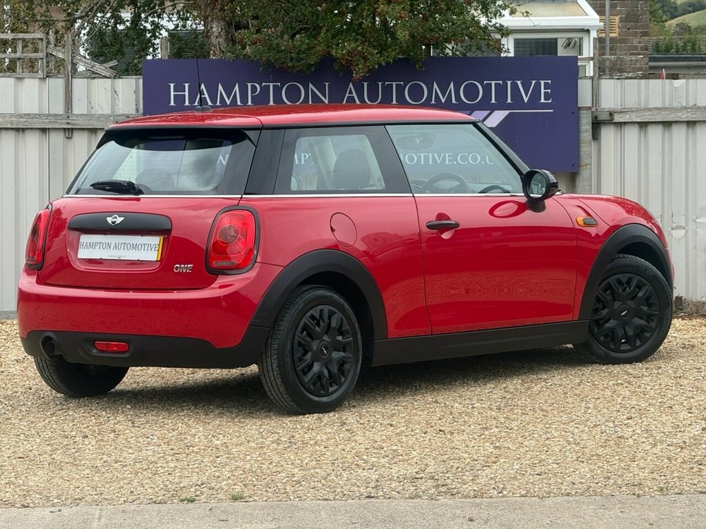 Mini Hatch 1.2L One Red #5