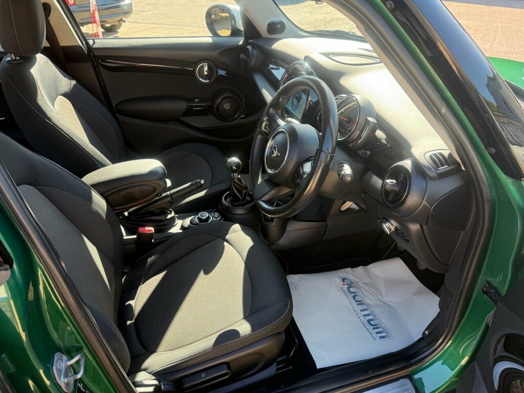 Mini Hatch F56 Mini 3-Door Cooper Sport Lci II White #15