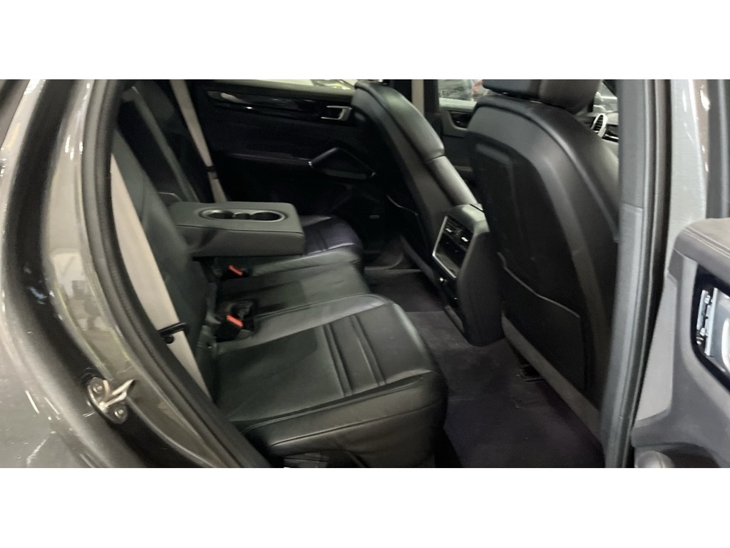 Porsche Cayenne 3.0 V6 E-hybrid 17.9Kwh Coupe Plug-in H LY70CFU Grey #4