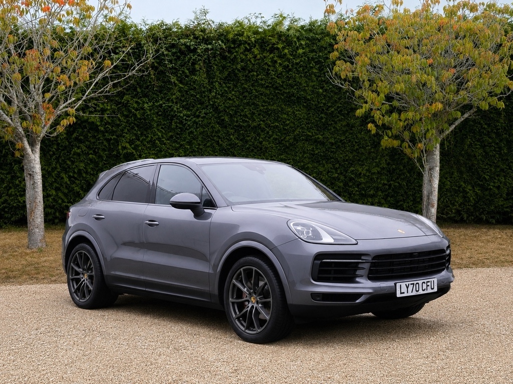 Porsche Cayenne 3.0 V6 E-hybrid 17.9Kwh Coupe Plug-in H LY70CFU Grey