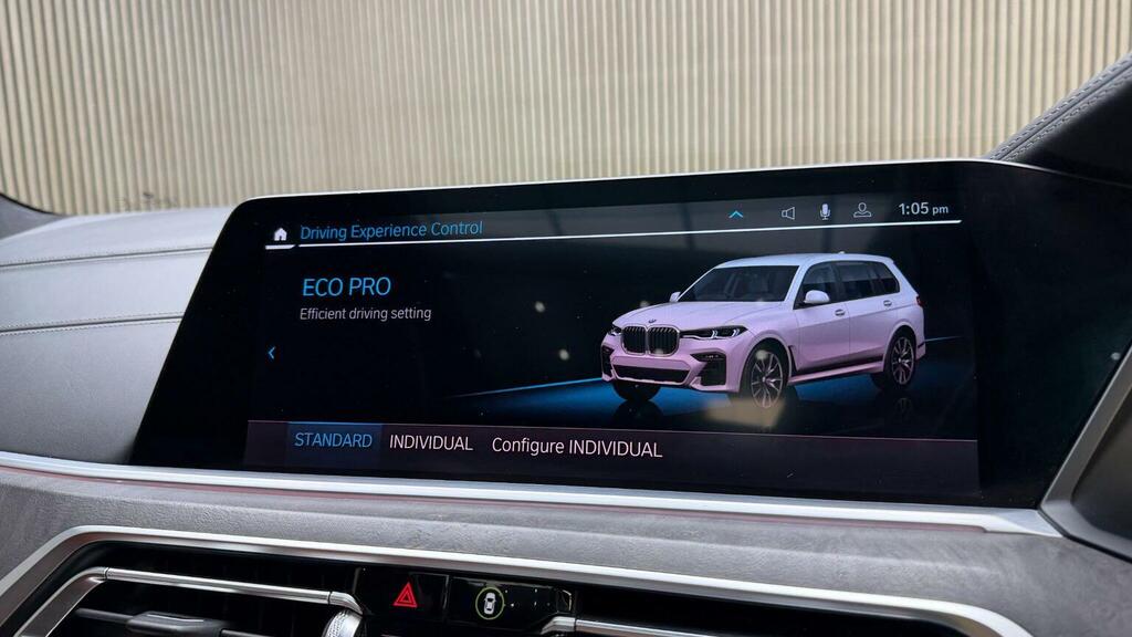 BMW X7 Xdrive40i M Sport Step Black #26