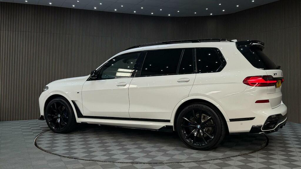 BMW X7 Xdrive40i M Sport Step Black #47