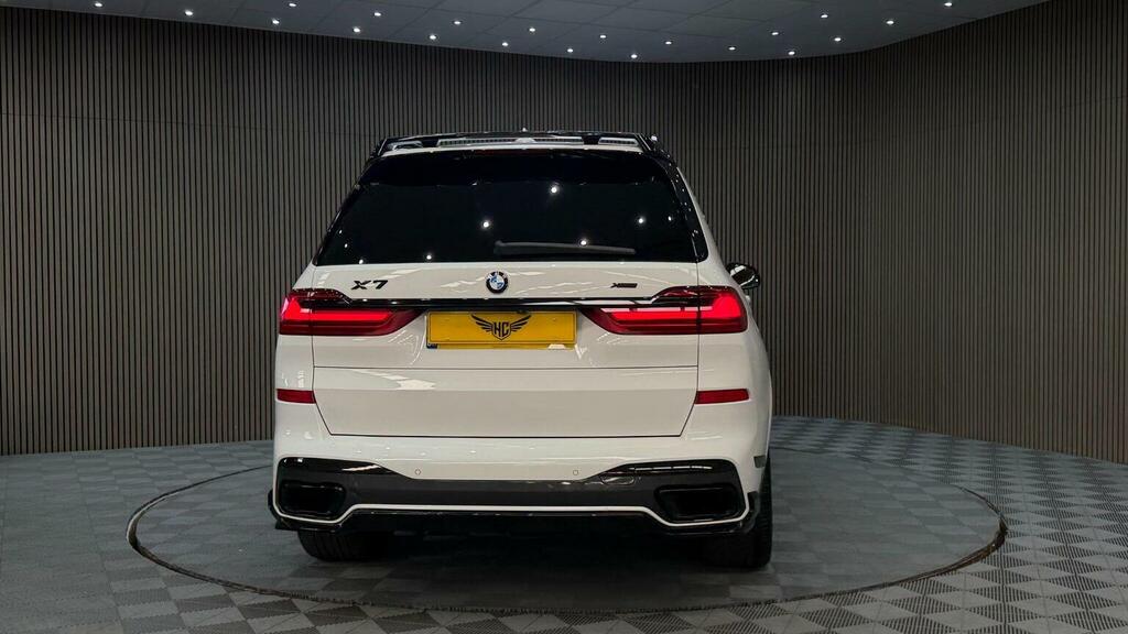BMW X7 Xdrive40i M Sport Step Black #42