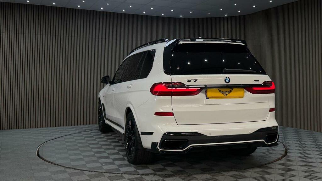 BMW X7 Xdrive40i M Sport Step Black #44