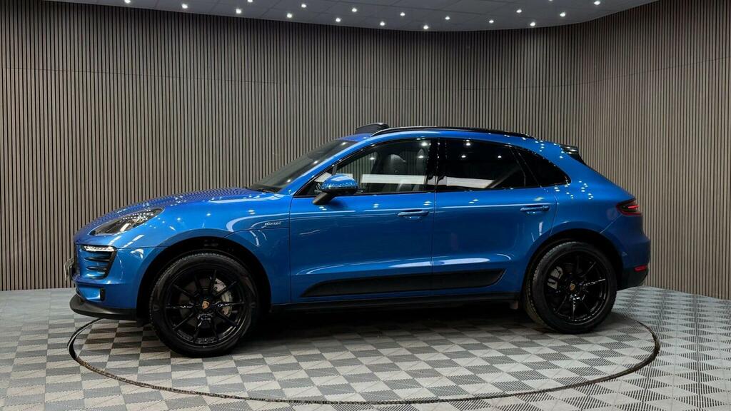 Porsche Macan 3L Turbo Grey #44