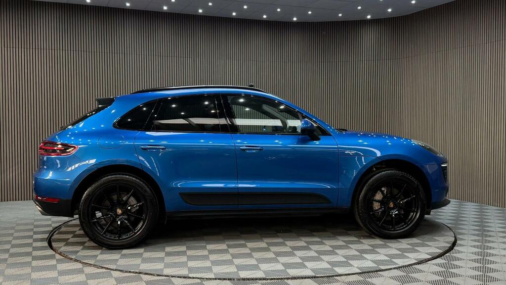 Porsche Macan 3L Turbo Grey #32