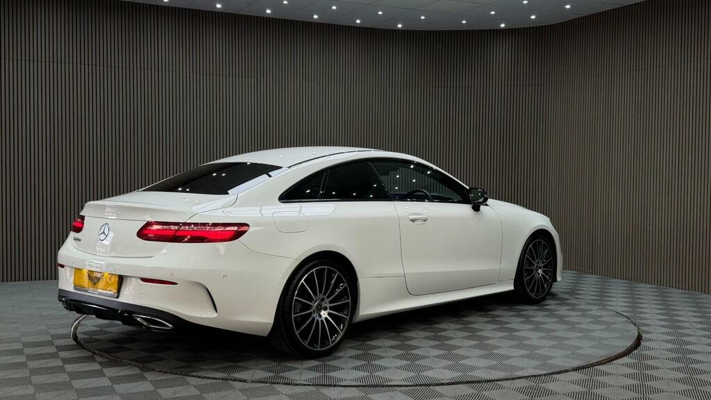 Mercedes-Benz E Class 2.0 E220d Amg Line G-tronic Euro 6 Ss White #5