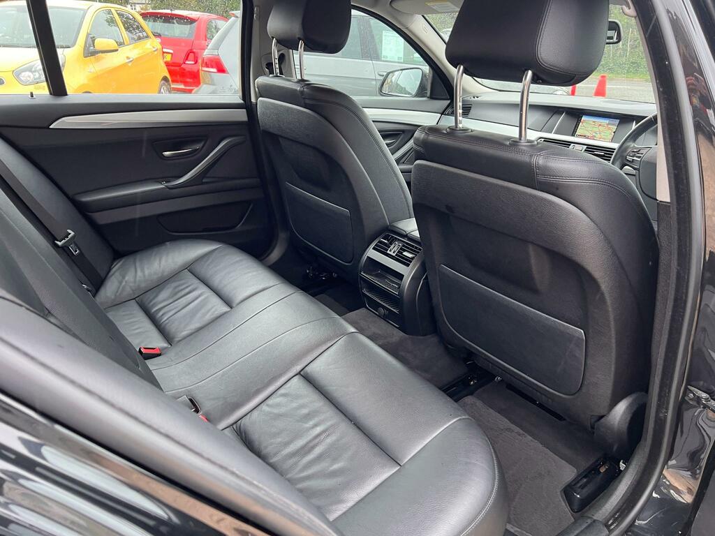 BMW 5 Series 2.0 520D M Sport Black #35