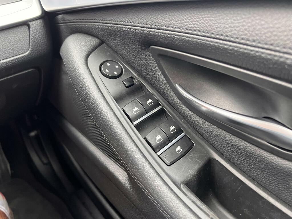 BMW 5 Series 2.0 520D M Sport Black #29