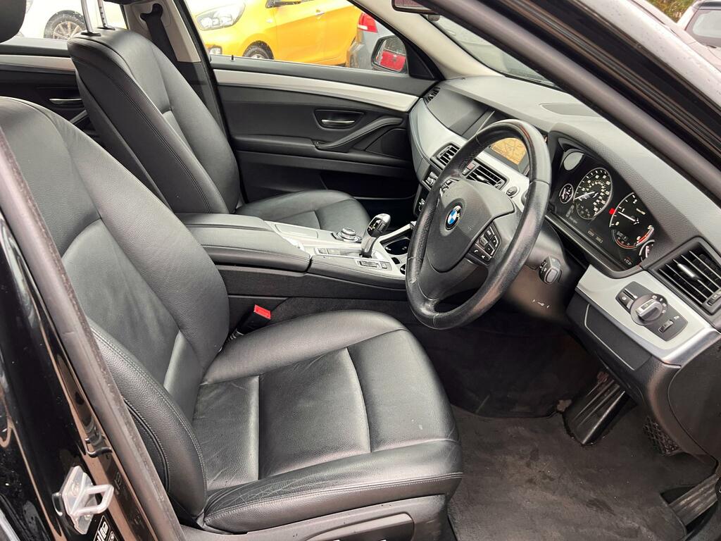 BMW 5 Series 2.0 520D M Sport Black #32