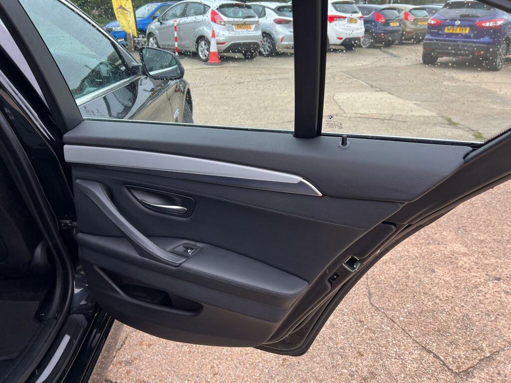 BMW 5 Series 2.0 520D M Sport Black #38