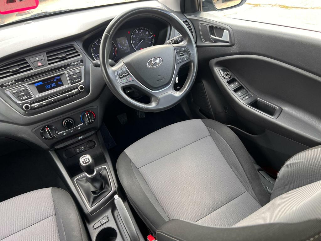 Hyundai I20 1.2 Mpi Se 83 Bhp White #16