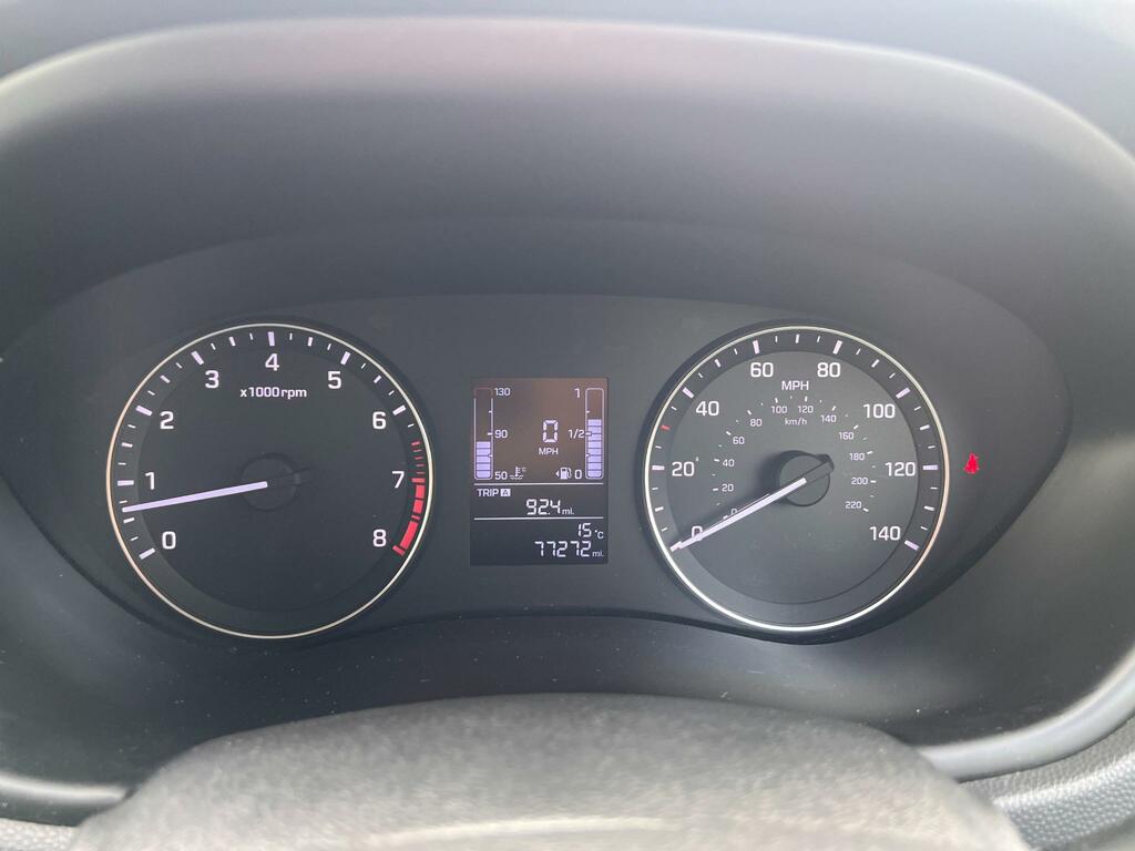 Hyundai I20 1.2 Mpi Se 83 Bhp White #23