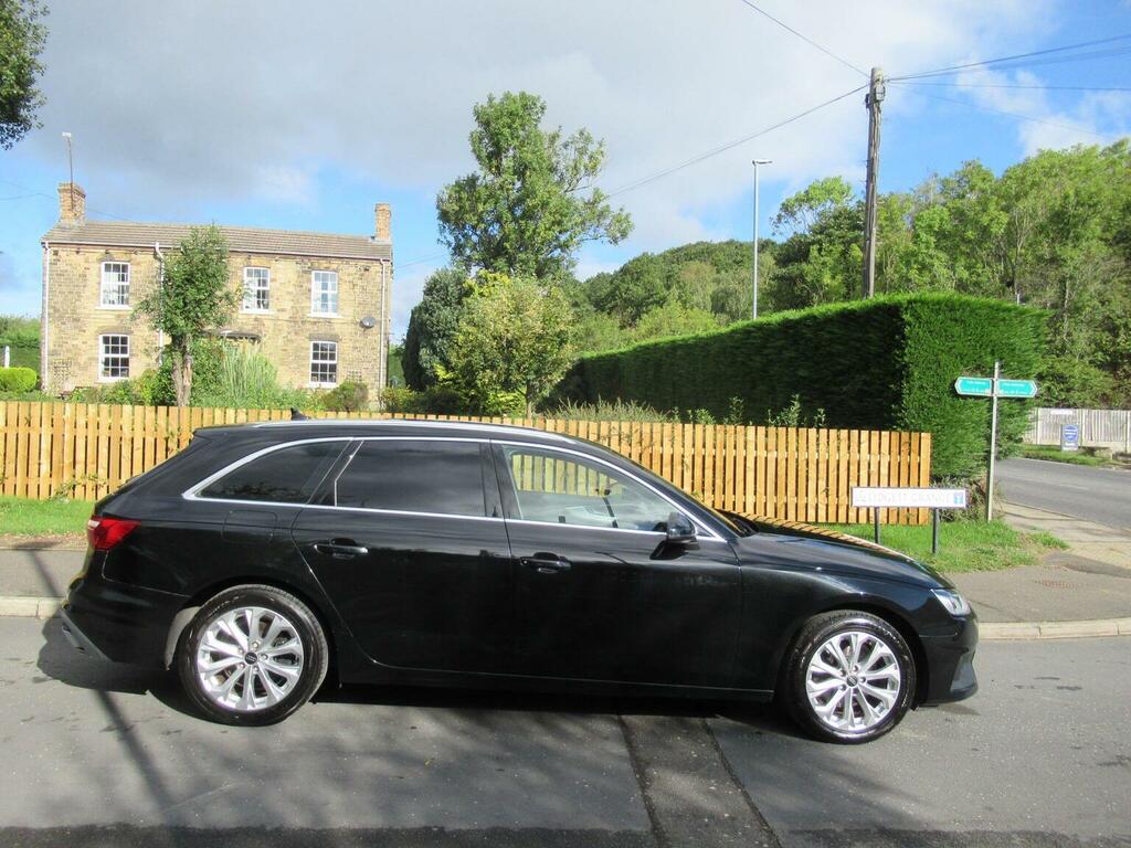 Audi A4 Avant 35 Tfsi Black Edition S Tronic Blue #4