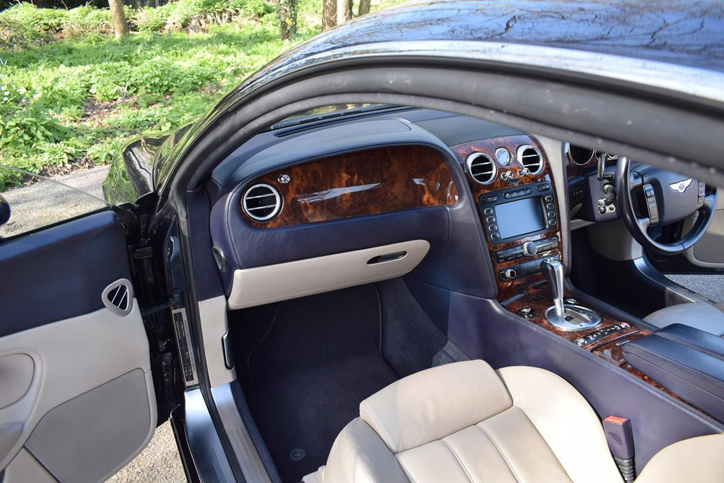 Bentley Continental Gt -- #2