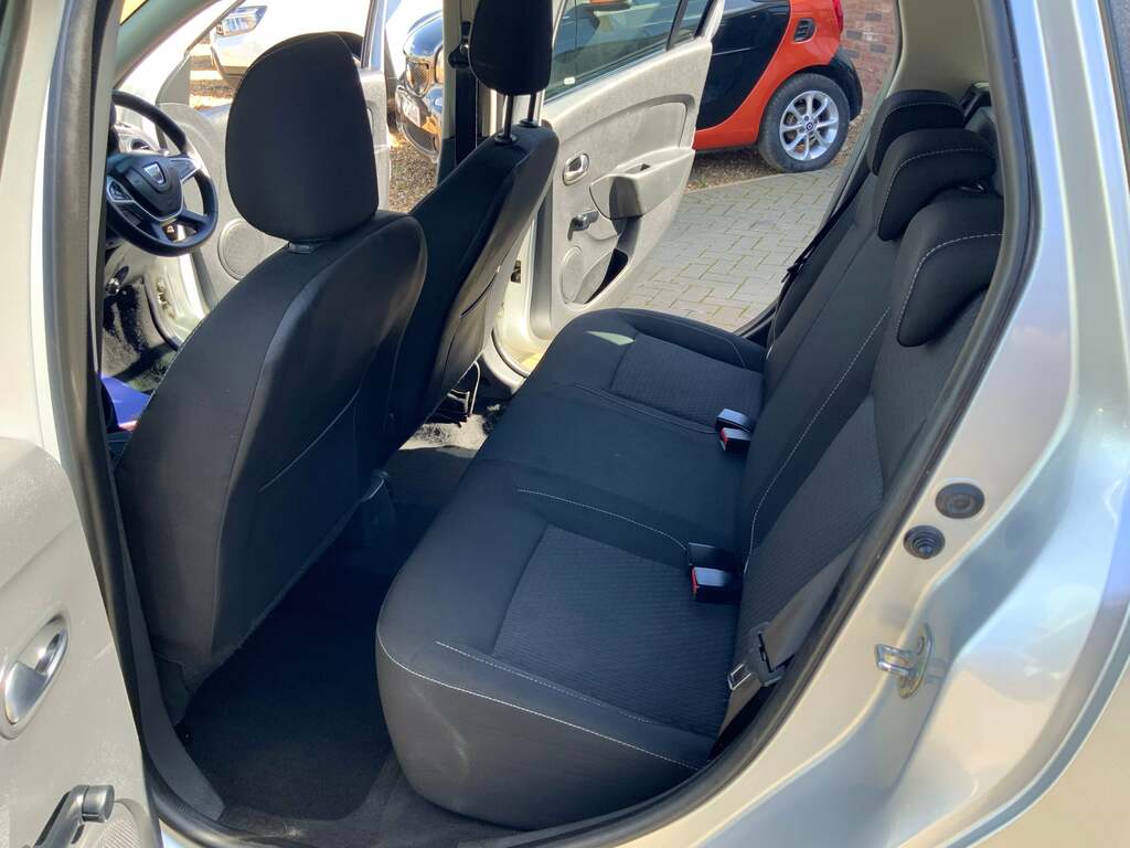 Dacia Logan Mcv 1.5L Ambiance Dci 90 Bhp White #15