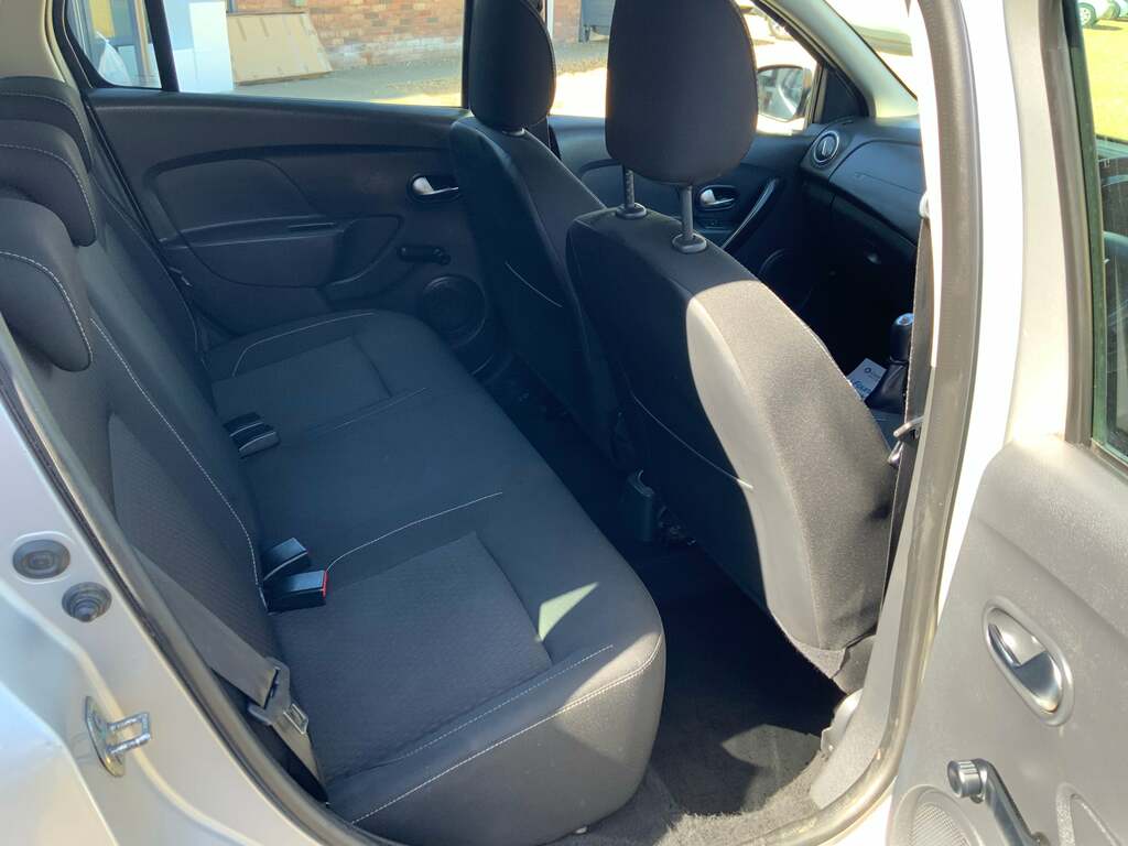 Dacia Logan Mcv 1.5L Ambiance Dci 90 Bhp White #16