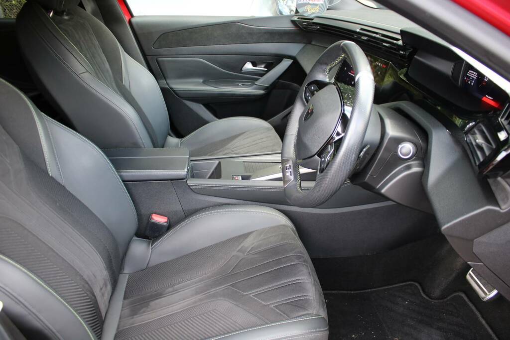 Peugeot 308 1.5 Bluehdi Gt Eat8 Red #6