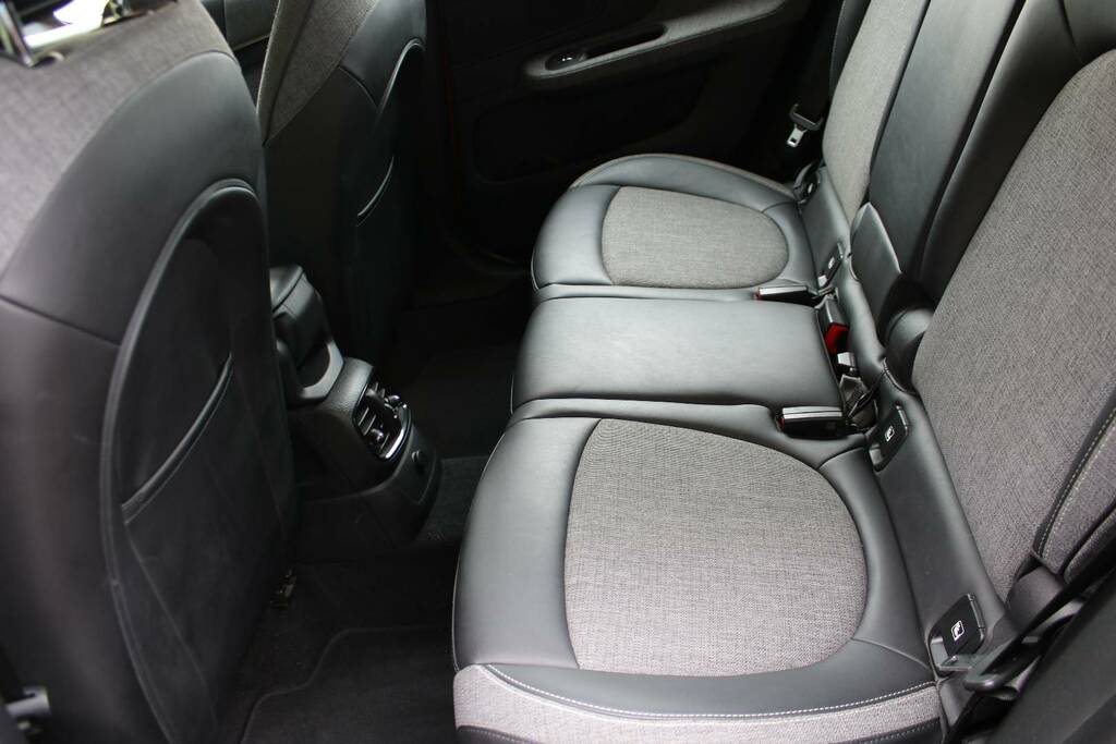 Mini Countryman 1.5 Cooper All4 Chili Pack Silver #22