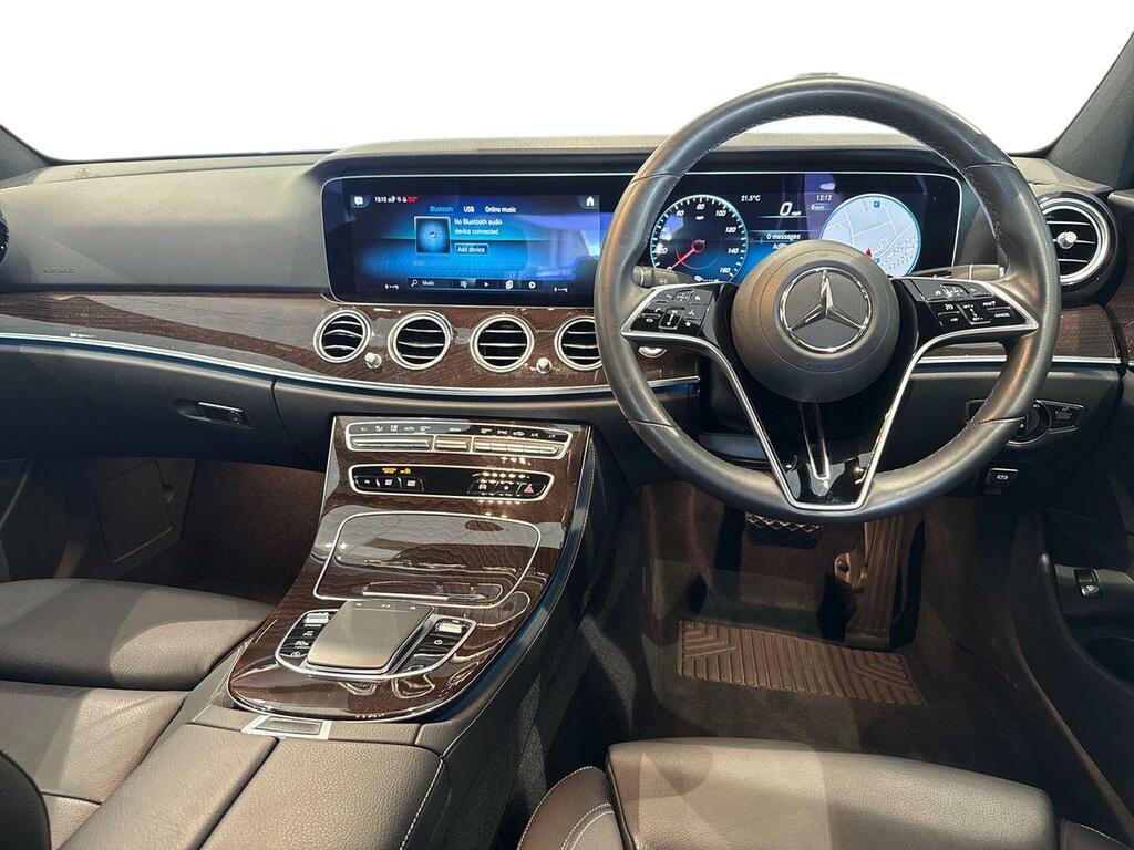 Mercedes-Benz E Class 2.0 E300de 13.5Kwh Amg Line Edition Plug-in G-tron White #11
