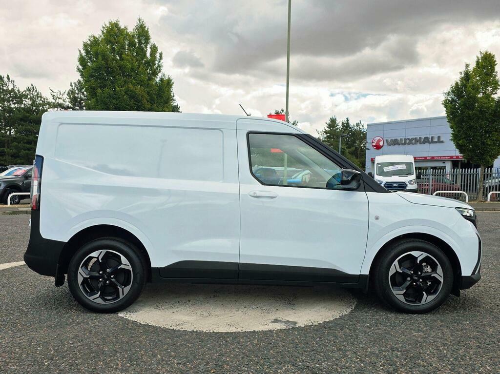 Ford Transit Courier 43Kwh Limited Panel Van Swb 136 White #4
