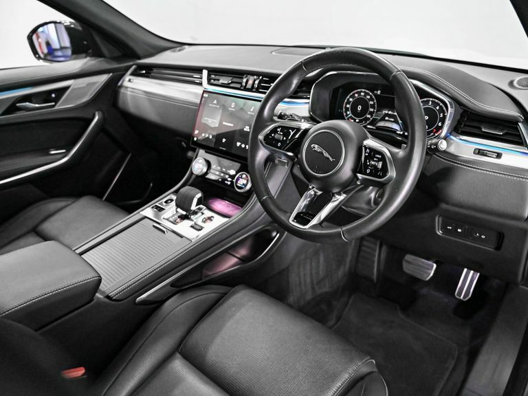 Jaguar F-Pace 2.0 P400e R-dynamic Se Black Awd  #3
