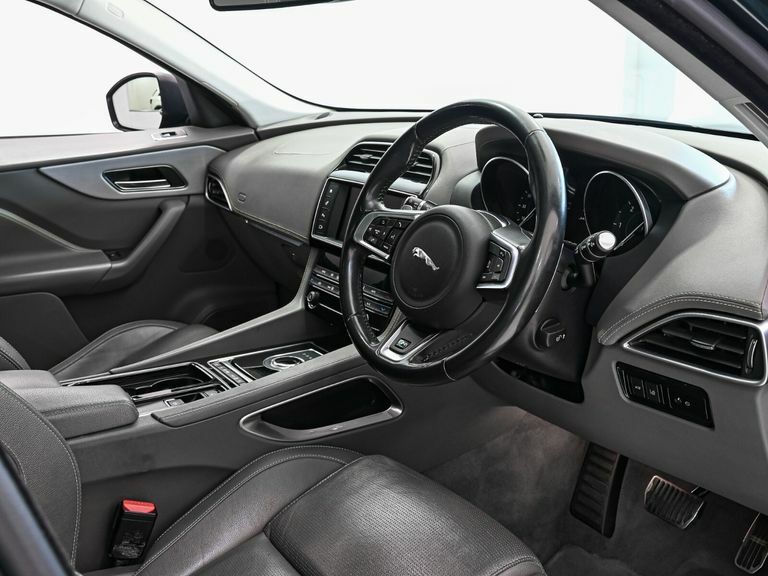 Jaguar F-Pace 2.0D 240 R-sport Awd Green #2