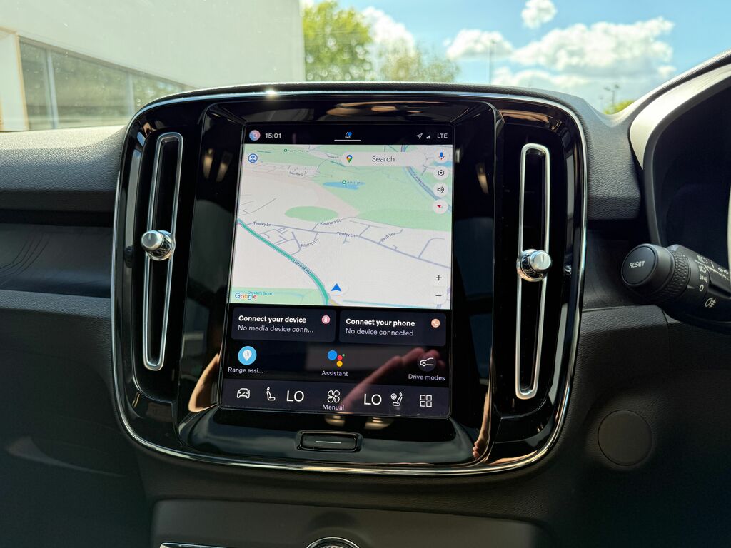 Volvo XC40 Twin Ultimate CF23VNL Black #4
