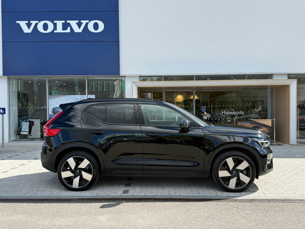 Volvo XC40 Twin Ultimate Black
