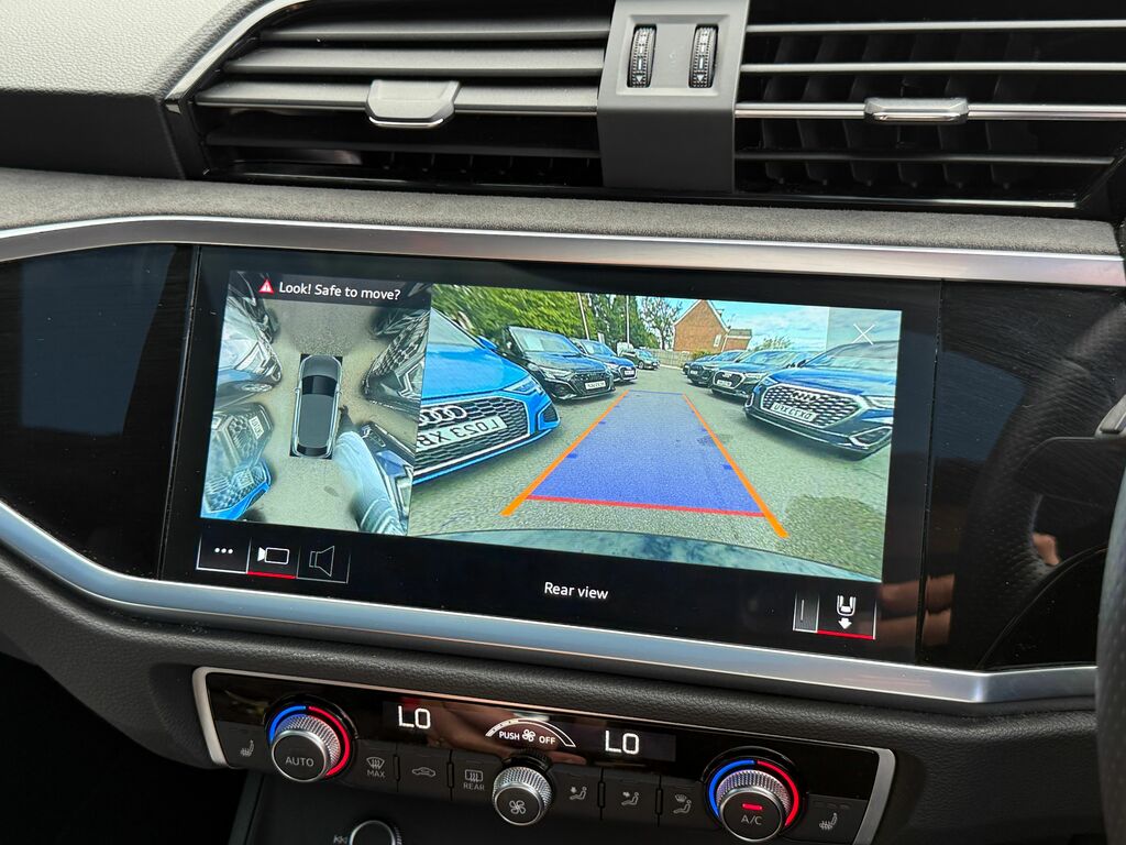 Audi RS Q3 Vorsprung Black #5