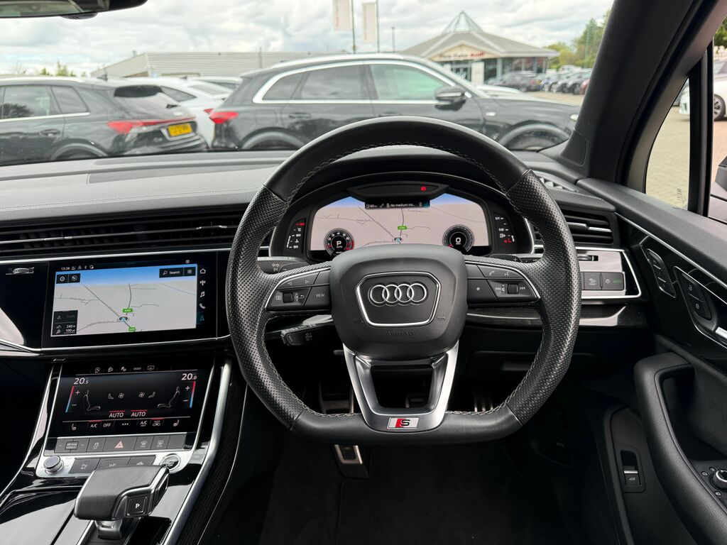 Audi Q7 Black Edition Black #6
