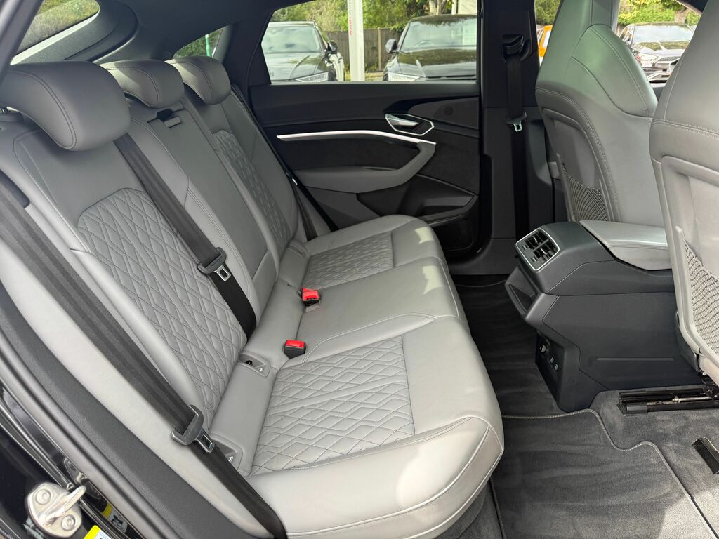 Audi E-Tron S Sportback Quattro 95Kwh 503 Ps Black #49