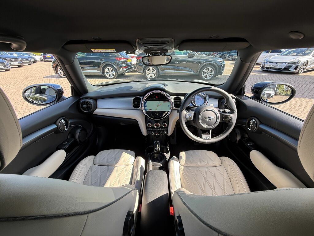 Mini Hatch Cooper Exclusive Black #3