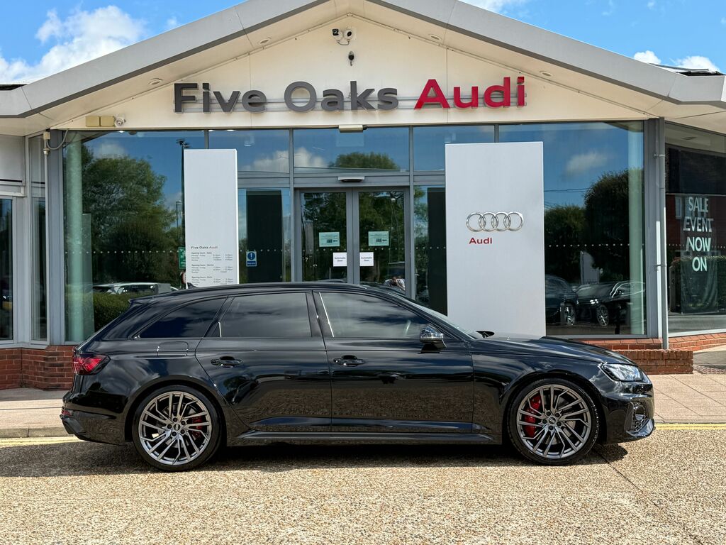 Audi RS4 Carbon Black Black #2