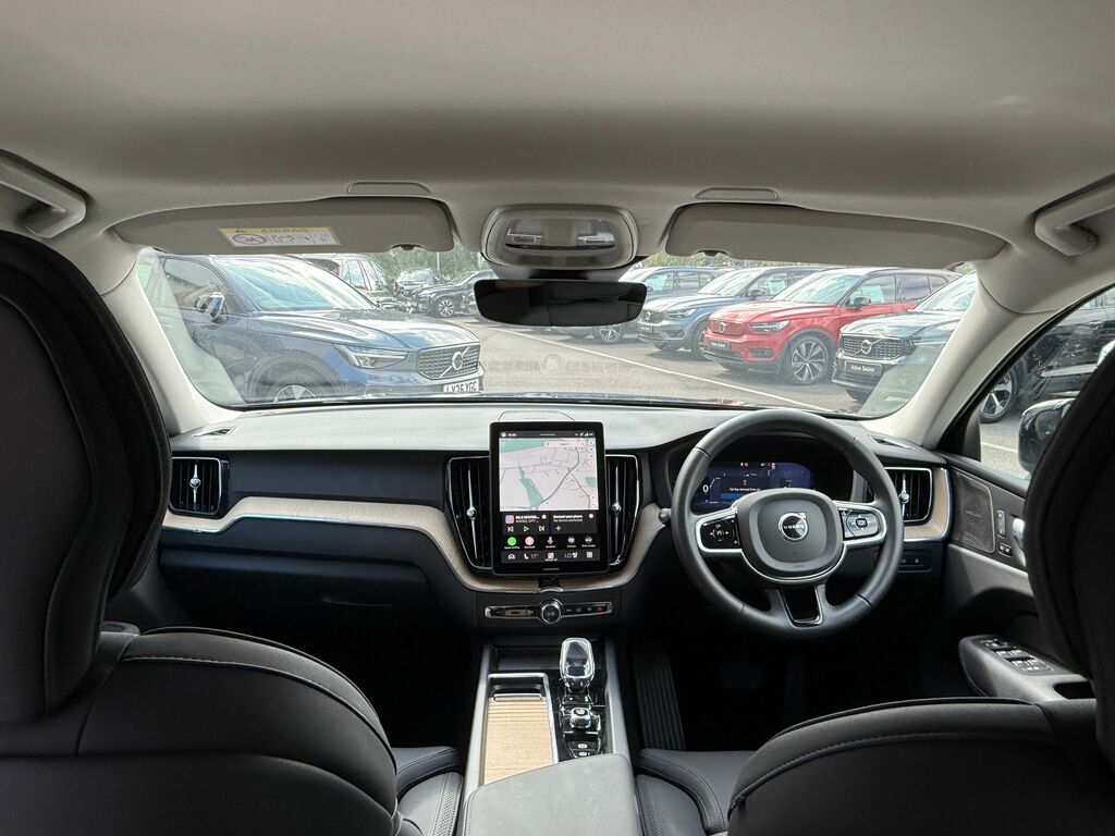 Volvo XC60 Plus Blue #2