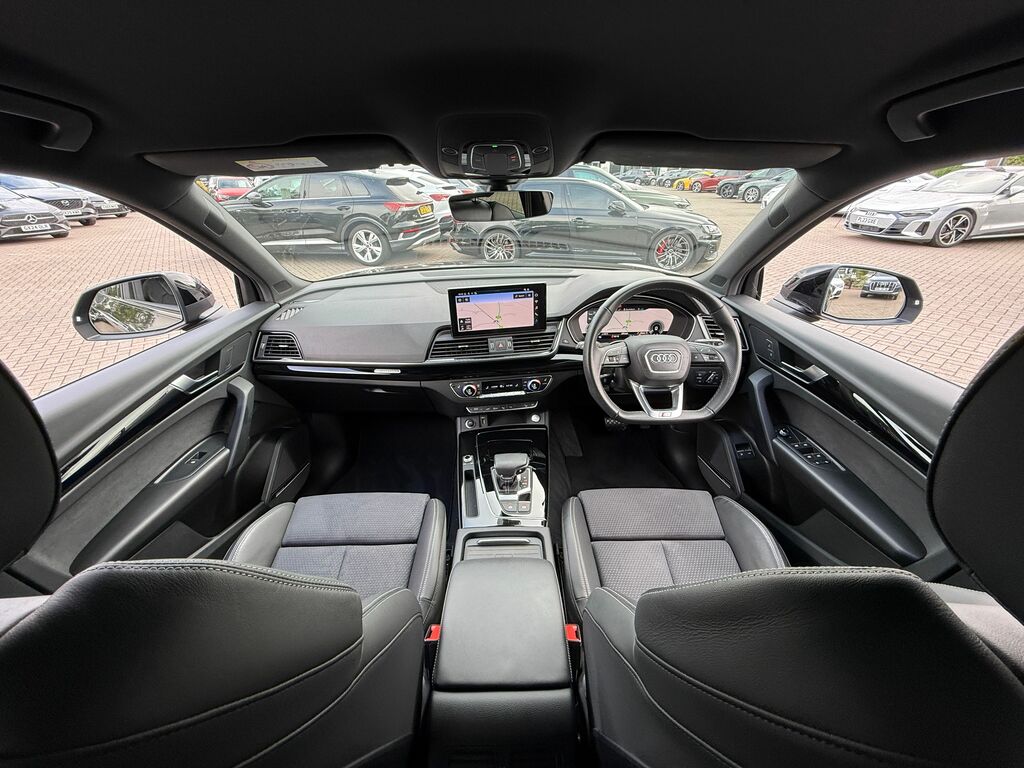 Audi Q5 Black Edition Black #3