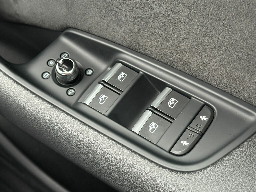 Audi Q7 Q7 S Line 50 Tdi Mhev Quattro White #27