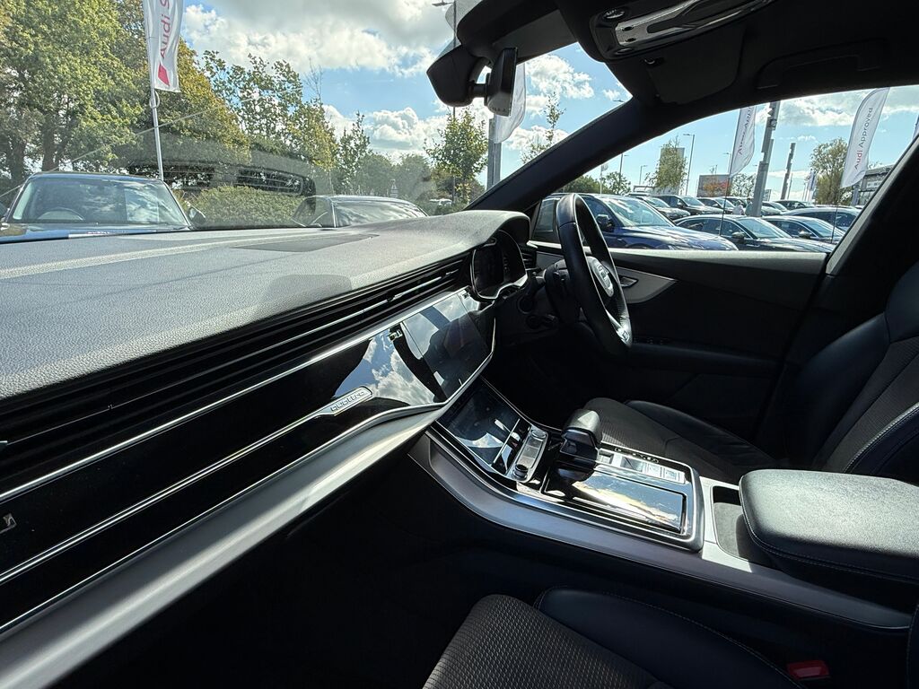 Audi Q8 S Line 50 Tdi Quattro 286 Ps Tiptronic Black #31