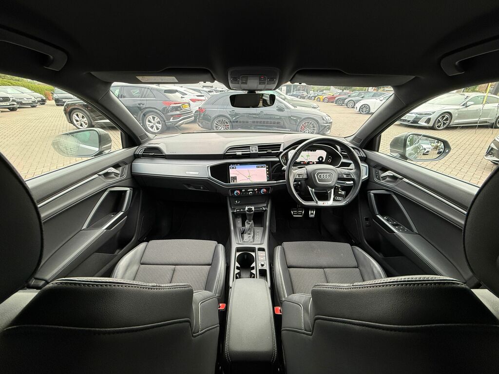 Audi Q3 S Line Black #3