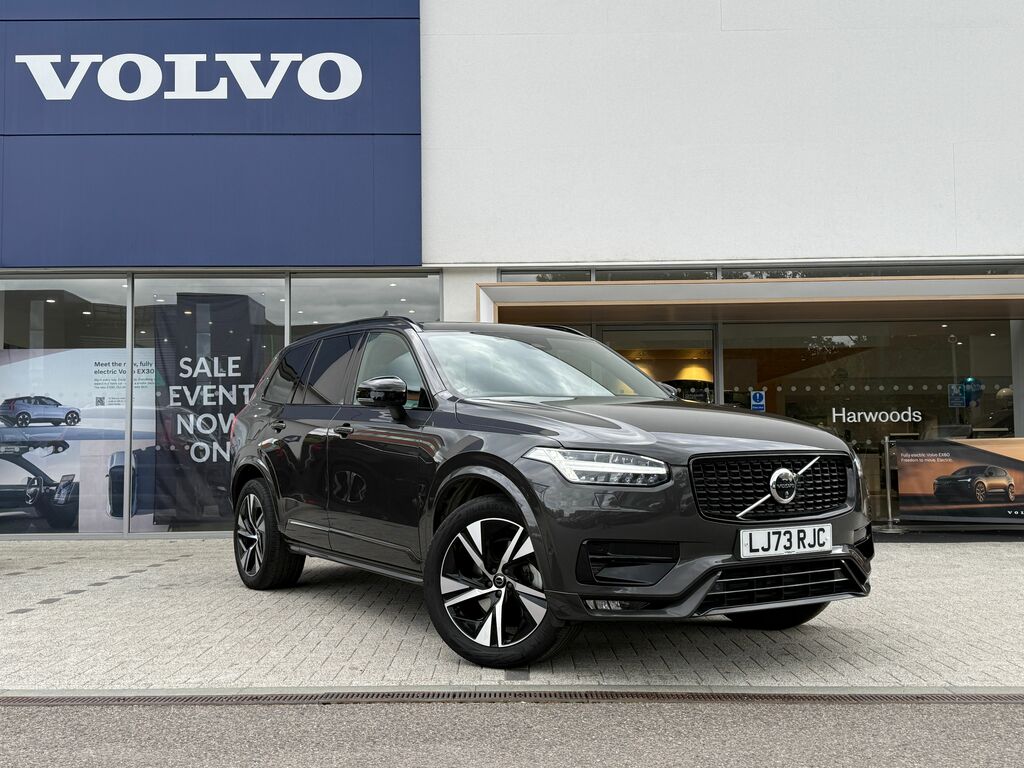 Volvo XC90 Plus Black